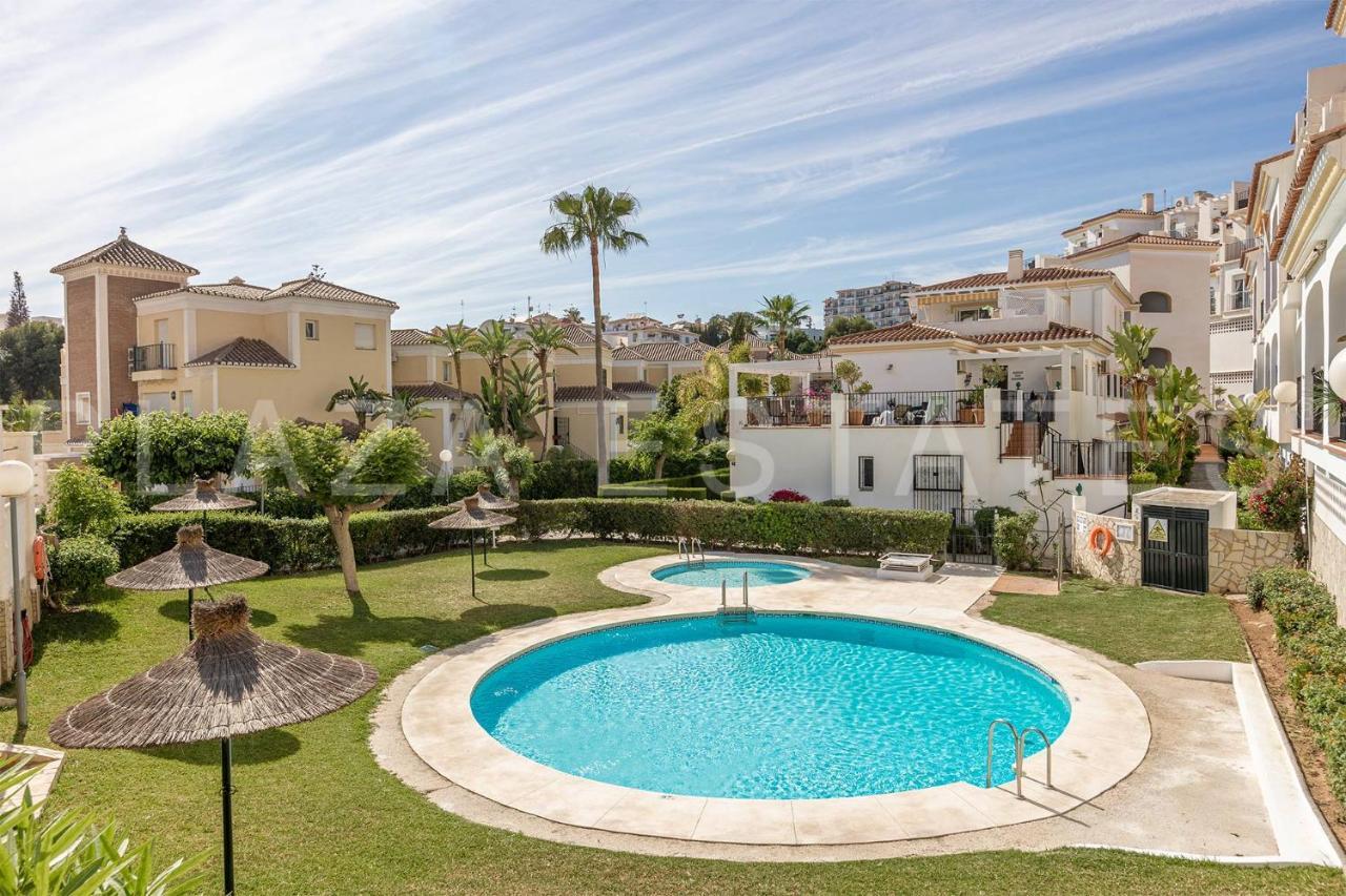 Apartamento Bonito Piso A 300M De La Playa Nerja Exterior foto