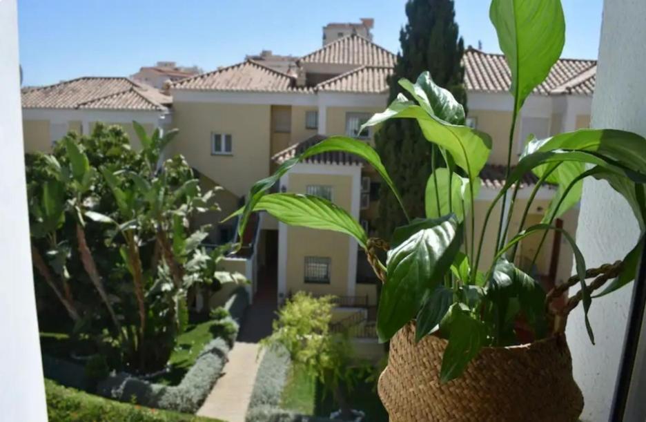 Apartamento Bonito Piso A 300M De La Playa Nerja Exterior foto